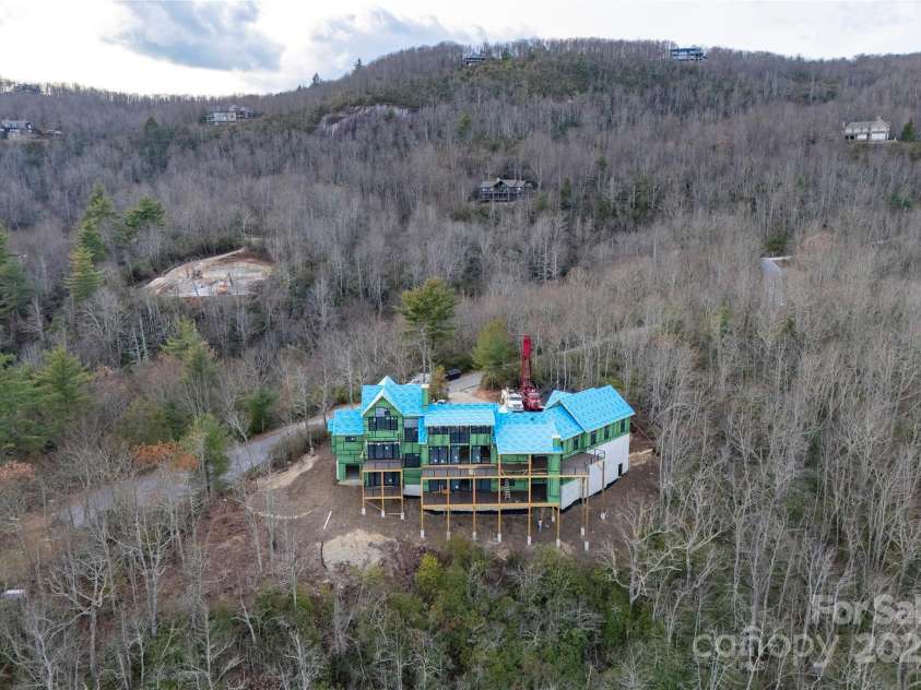 341 Mills Creek Point, Lake Toxaway, NC 28747.  MLS# CAR4286534, YatesRealty ID 1786. 
