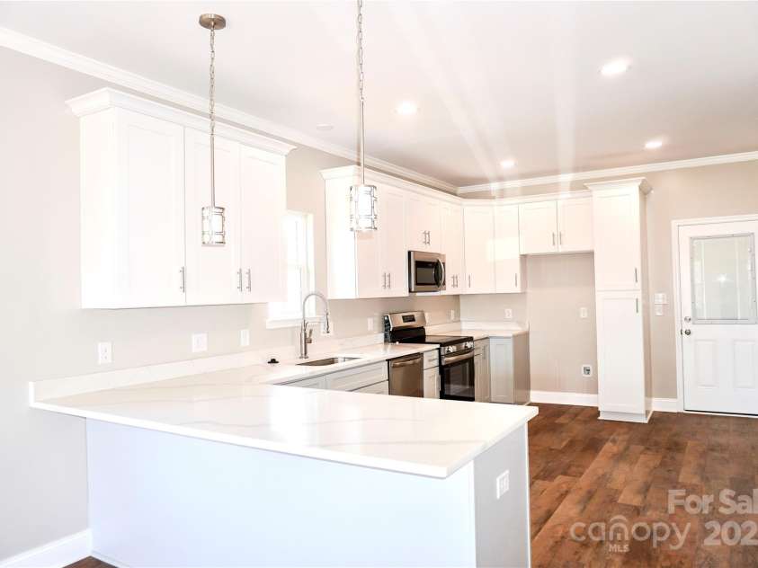 926 Poplar Street, Albemarle, NC 28001.  MLS# CAR4226386, YatesRealty ID 1786. 