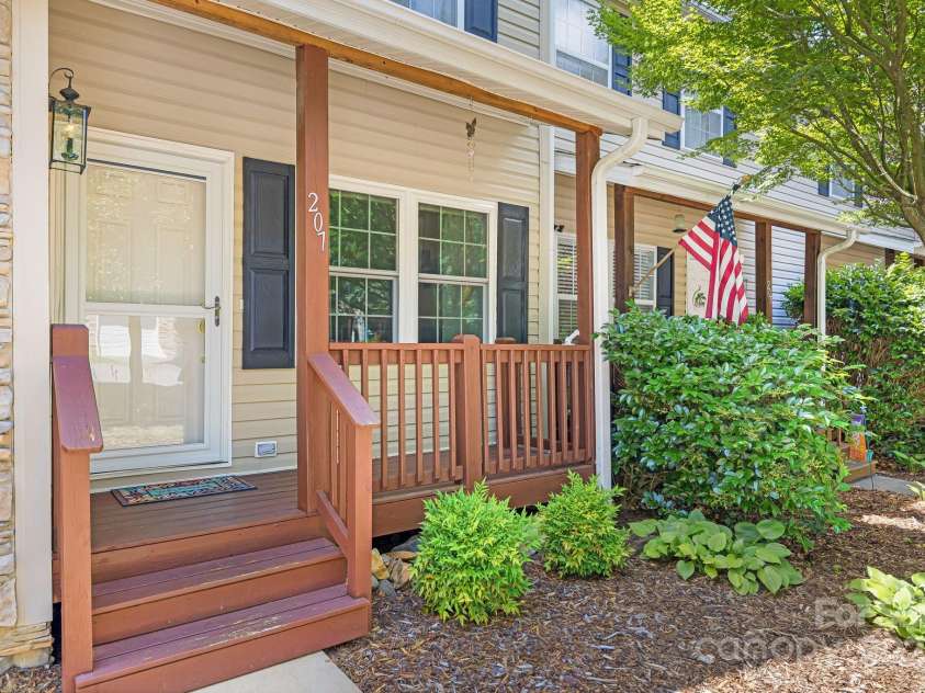 207 Pembrook Road, Swannanoa, NC 28778.  MLS# CAR4159871, YatesRealty ID 17860. 