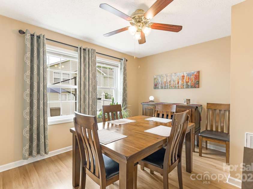 207 Pembrook Road, Swannanoa, NC 28778.  MLS# CAR4159871, YatesRealty ID 17860. Dining Room