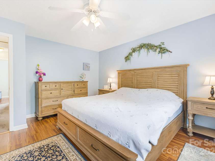 207 Pembrook Road, Swannanoa, NC 28778.  MLS# CAR4159871, YatesRealty ID 17860. Main bedroom with King size bed