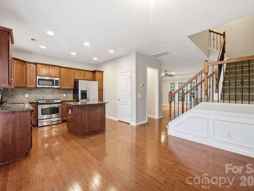 645 Sixth Baxter Crossing, Fort Mill, SC 29708.  MLS# CAR4373614, YatesRealty ID 17860. Elegant and spacious open floor plan living
