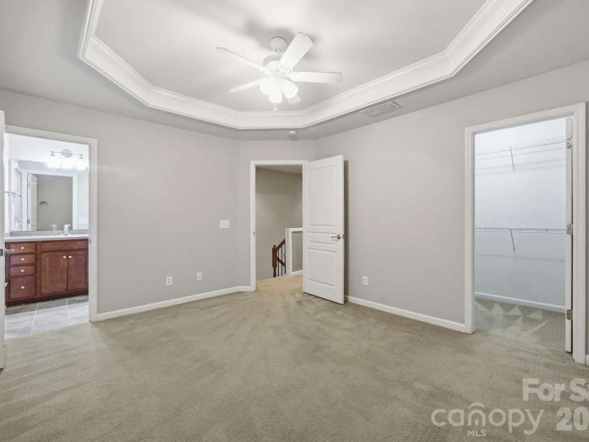 645 Sixth Baxter Crossing, Fort Mill, SC 29708.  MLS# CAR4373614, YatesRealty ID 17860. Tray ceiling