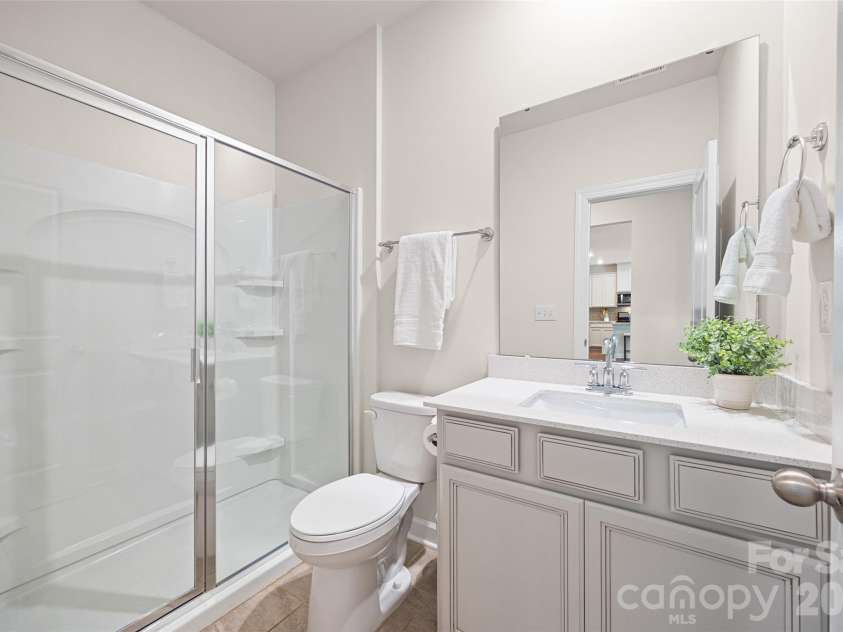 1041 Amberley Crossing Drive, Belmont, NC 28012.  MLS# CAR4373744, YatesRealty ID 17861. Full bathroom on main floor.
