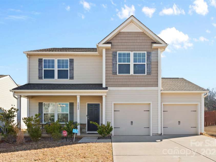 9022 Colwick Hill Lane, Charlotte, NC 28215.  MLS# CAR4221641, YatesRealty ID 17862. 