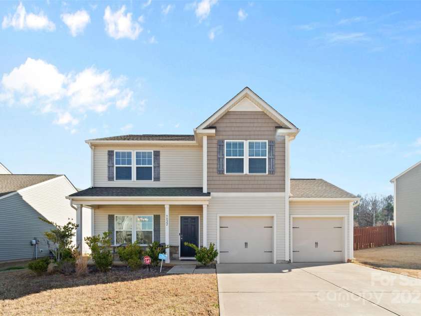 9022 Colwick Hill Lane, Charlotte, NC 28215.  MLS# CAR4221641, YatesRealty ID 17862. 