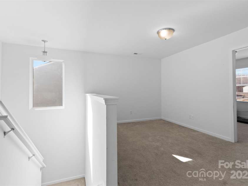 9022 Colwick Hill Lane, Charlotte, NC 28215.  MLS# CAR4221641, YatesRealty ID 17862. 