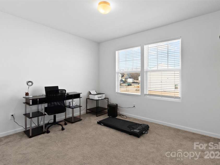 9022 Colwick Hill Lane, Charlotte, NC 28215.  MLS# CAR4221641, YatesRealty ID 17862. 