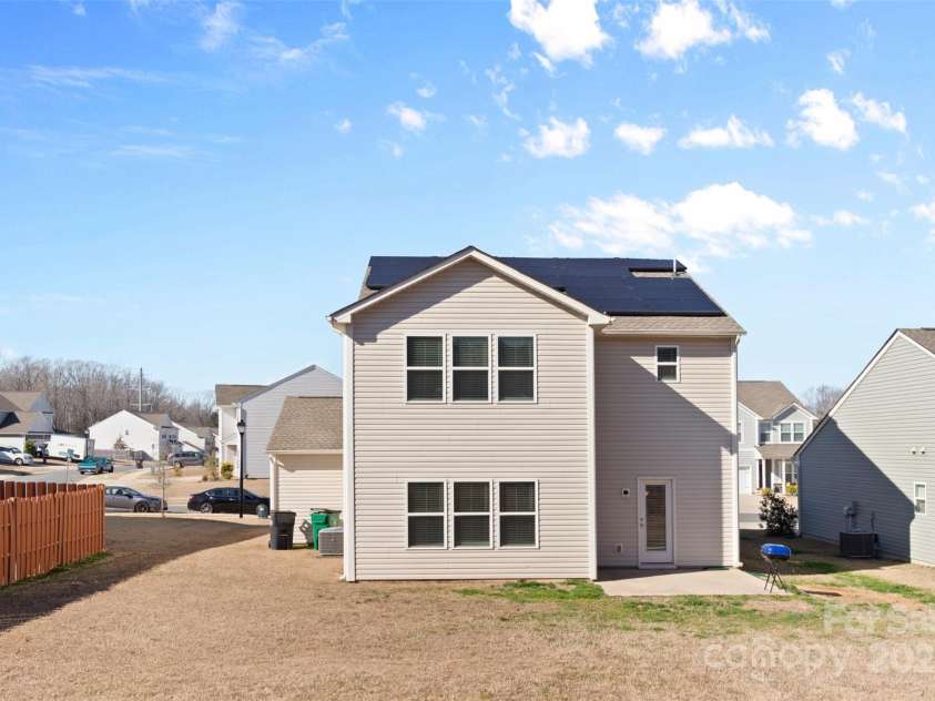 9022 Colwick Hill Lane, Charlotte, NC 28215.  MLS# CAR4221641, YatesRealty ID 17862. 