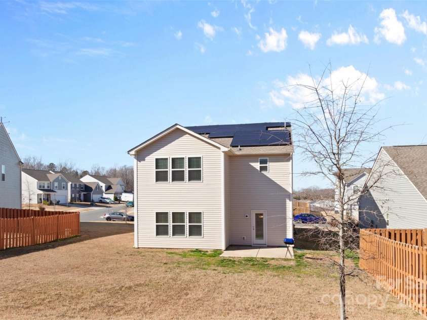 9022 Colwick Hill Lane, Charlotte, NC 28215.  MLS# CAR4221641, YatesRealty ID 17862. 