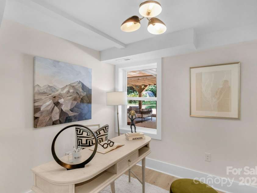 215 Wyanoke Avenue, Charlotte, NC 28205.  MLS# CAR4279883, YatesRealty ID 17863. 