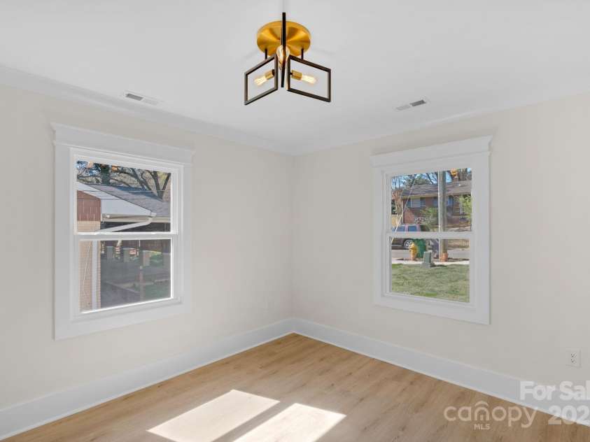 215 Wyanoke Avenue, Charlotte, NC 28205.  MLS# CAR4317224, YatesRealty ID 17863. Bedroom 3
