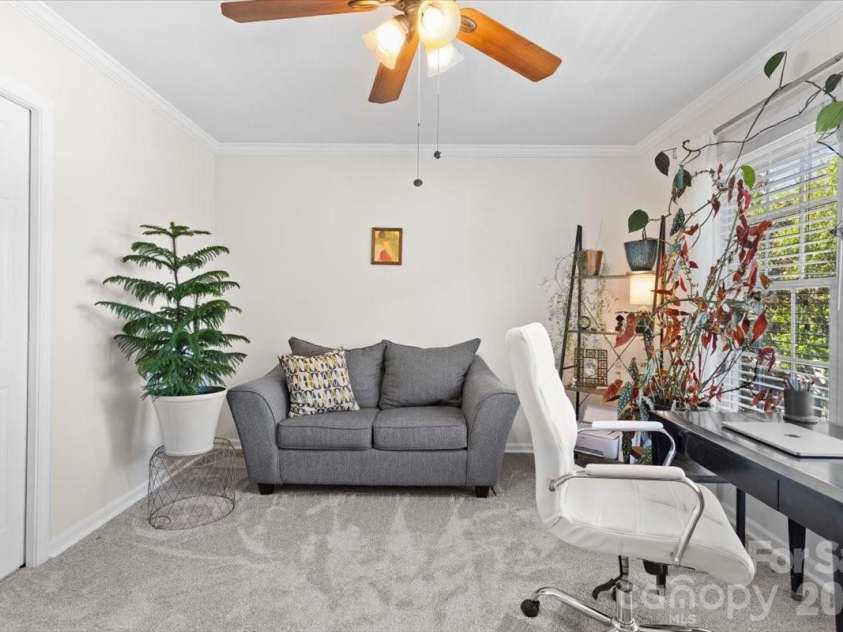 92 Rotunda Circle, Asheville, NC 28806.  MLS# CAR4372964, YatesRealty ID 17863. 