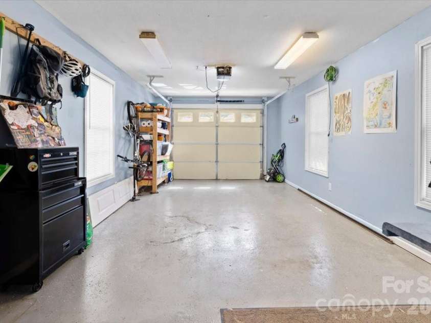 92 Rotunda Circle, Asheville, NC 28806.  MLS# CAR4372964, YatesRealty ID 17863. 