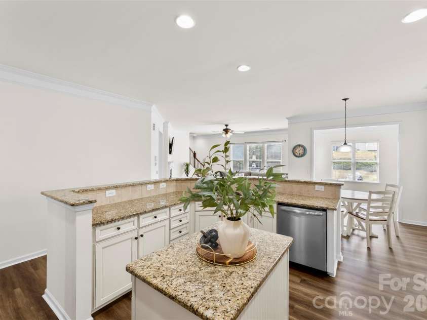 1532 Ridgehaven Road, Waxhaw, NC 28173.  MLS# CAR4361328, YatesRealty ID 17864. 