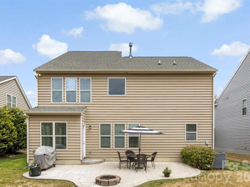 1532 Ridgehaven Road, Waxhaw, NC 28173.  MLS# CAR4361328, YatesRealty ID 17864. 
