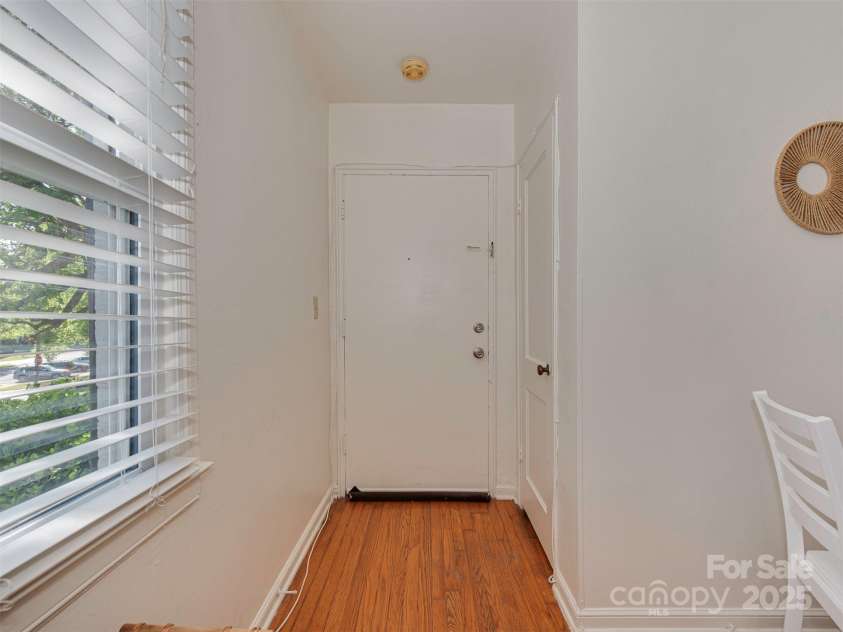 216 Wakefield Drive, Charlotte, NC 28209.  MLS# CAR4246262, YatesRealty ID 17865. 