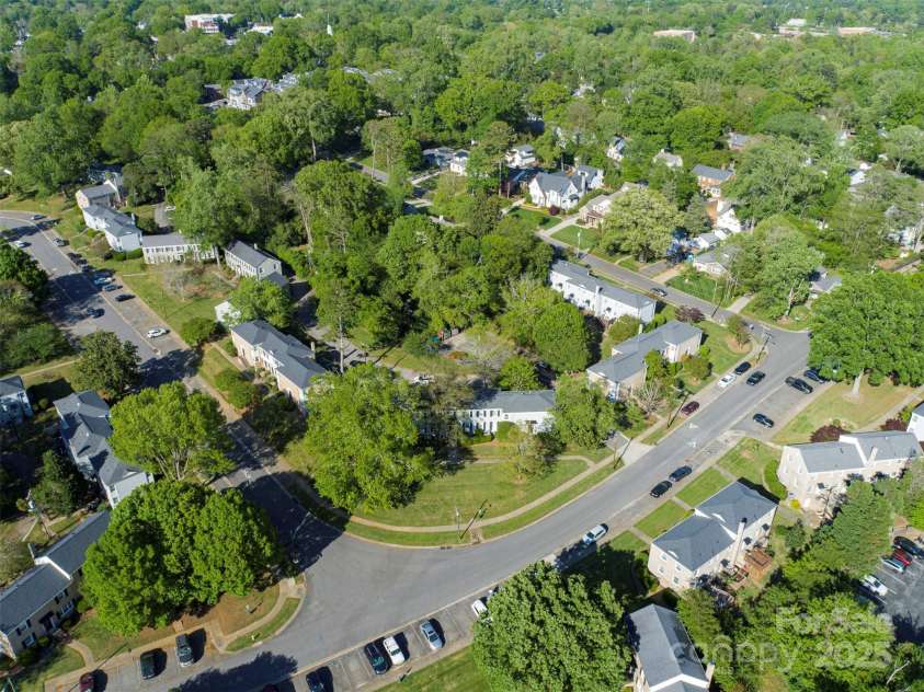 216 Wakefield Drive, Charlotte, NC 28209.  MLS# CAR4246262, YatesRealty ID 17865. 