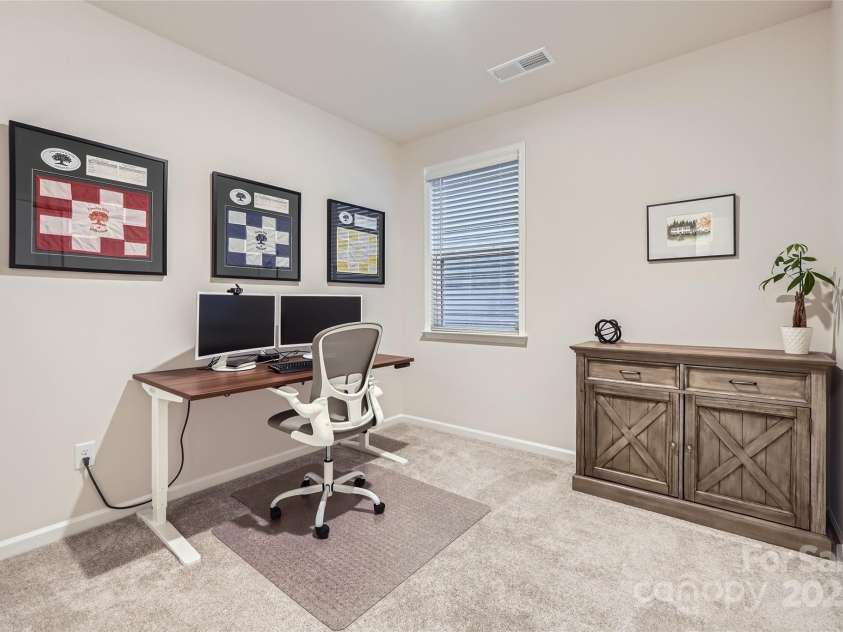 15116 Caspian Way, Charlotte, NC 28278.  MLS# CAR4245976, YatesRealty ID 17866. 
