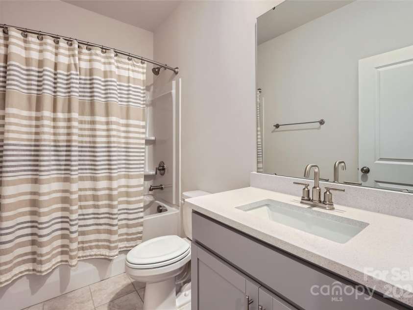 15116 Caspian Way, Charlotte, NC 28278.  MLS# CAR4245976, YatesRealty ID 17866. 