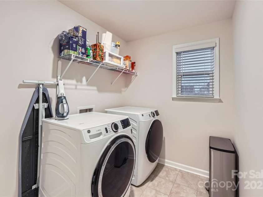 15116 Caspian Way, Charlotte, NC 28278.  MLS# CAR4245976, YatesRealty ID 17866. 