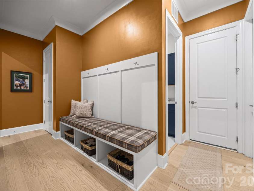703 Bee Ridge Road, Belmont, NC 28012.  MLS# CAR4363166, YatesRealty ID 17866. 