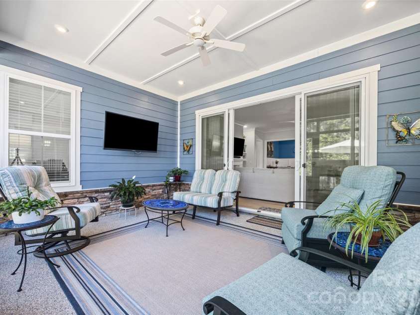 703 Bee Ridge Road, Belmont, NC 28012.  MLS# CAR4363166, YatesRealty ID 17866. 