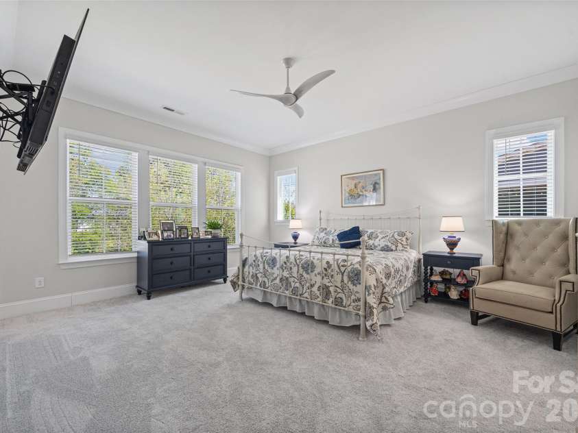 703 Bee Ridge Road, Belmont, NC 28012.  MLS# CAR4363166, YatesRealty ID 17866. 