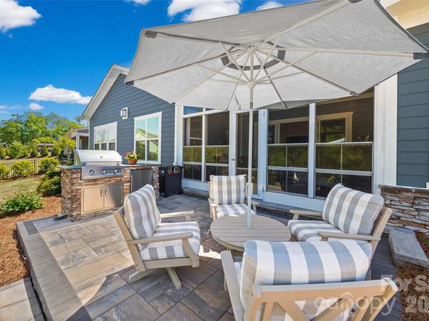 703 Bee Ridge Road, Belmont, NC 28012.  MLS# CAR4363166, YatesRealty ID 17866. 