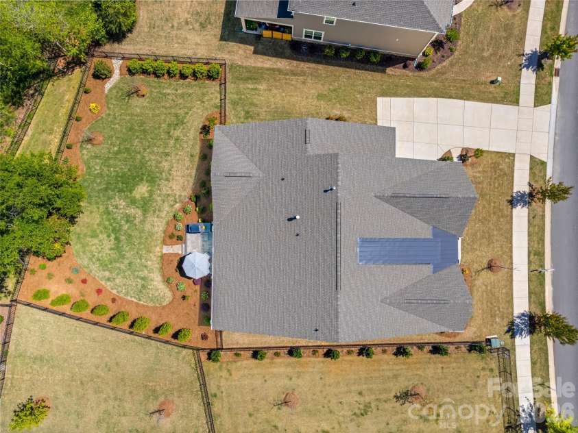 703 Bee Ridge Road, Belmont, NC 28012.  MLS# CAR4363166, YatesRealty ID 17866. 