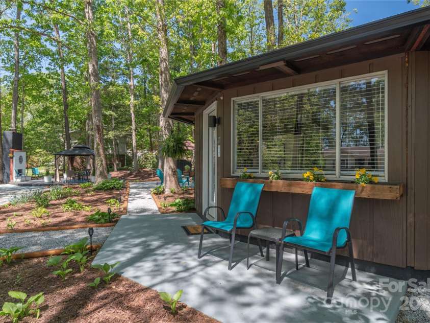 8 Palatka Street, Arden, NC 28704.  MLS# CAR4280248, YatesRealty ID 17867. 