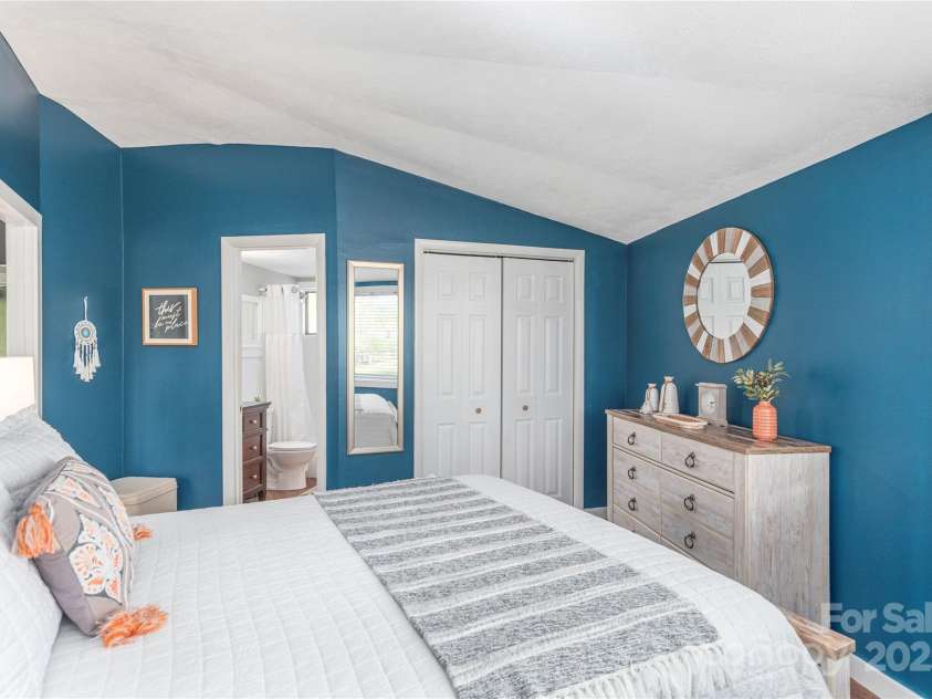 8 Palatka Street, Arden, NC 28704.  MLS# CAR4280248, YatesRealty ID 17867. 