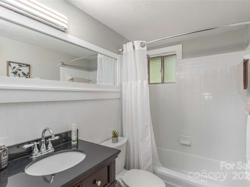 8 Palatka Street, Arden, NC 28704.  MLS# CAR4280248, YatesRealty ID 17867. 