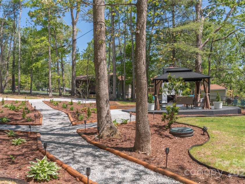 8 Palatka Street, Arden, NC 28704.  MLS# CAR4280248, YatesRealty ID 17867. 
