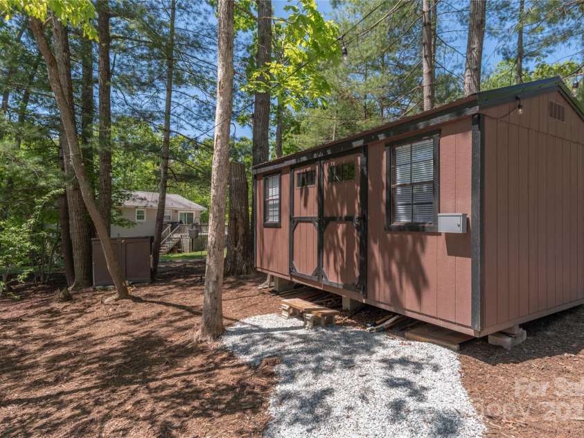 8 Palatka Street, Arden, NC 28704.  MLS# CAR4280248, YatesRealty ID 17867. 