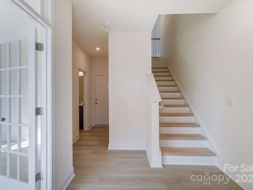 2907 Trade Street, Charlotte, NC 28208.  MLS# CAR4254572, YatesRealty ID 17868. Ground Level Foyer