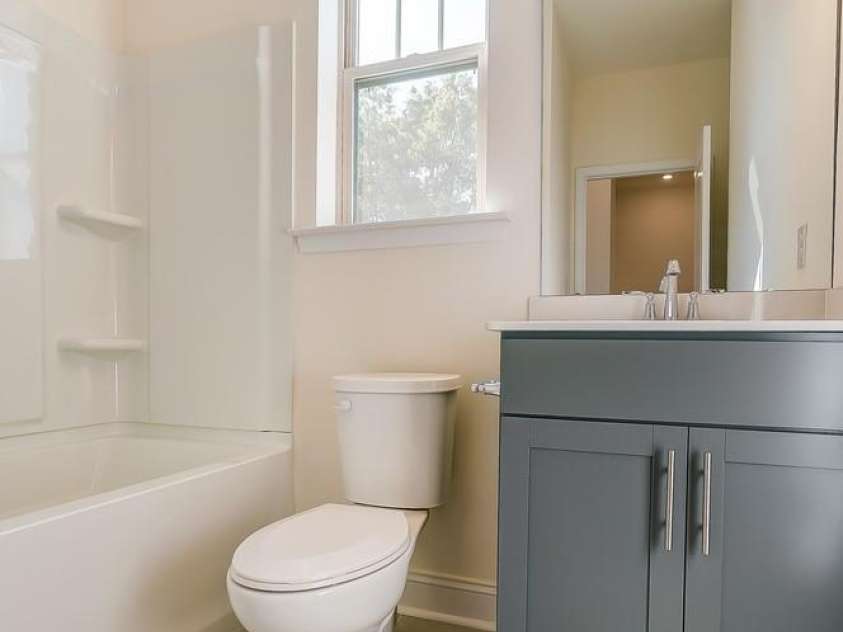2907 Trade Street, Charlotte, NC 28208.  MLS# CAR4254572, YatesRealty ID 17868. Guest Bathroom - Upper Level