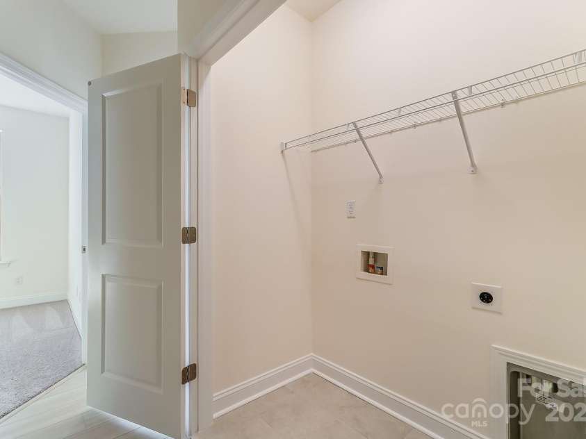 2907 Trade Street, Charlotte, NC 28208.  MLS# CAR4254572, YatesRealty ID 17868. Laundry Room - Upper Level