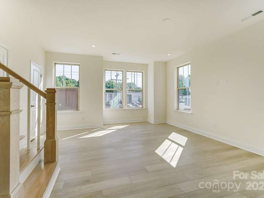2907 Trade Street, Charlotte, NC 28208.  MLS# CAR4254572, YatesRealty ID 17868. Open Living Area - Main Level