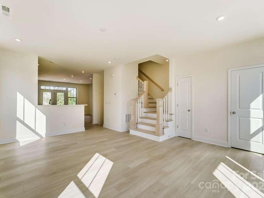 2907 Trade Street, Charlotte, NC 28208.  MLS# CAR4254572, YatesRealty ID 17868. Open Living Area - Main Level