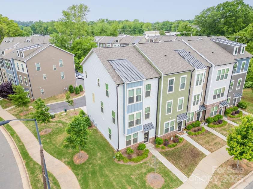 2907 Trade Street, Charlotte, NC 28208.  MLS# CAR4254572, YatesRealty ID 17868. Overhead View - End Unit Townhome