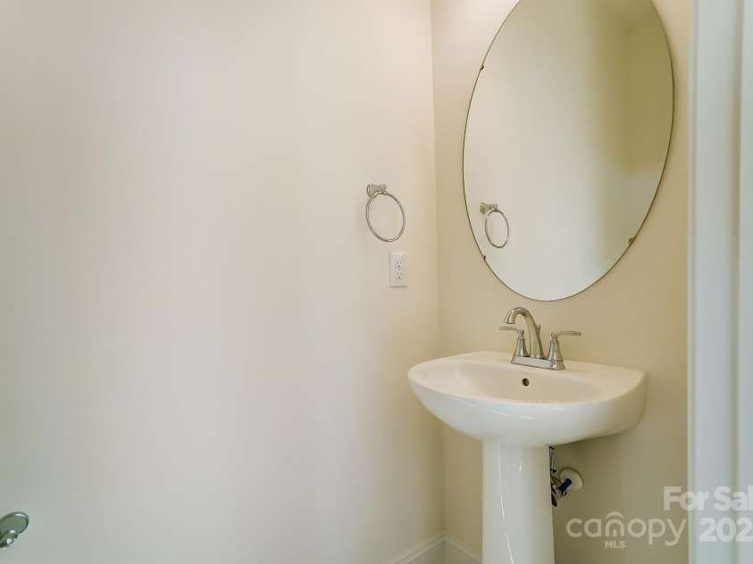 2907 Trade Street, Charlotte, NC 28208.  MLS# CAR4254572, YatesRealty ID 17868. Powder Room - Main Level