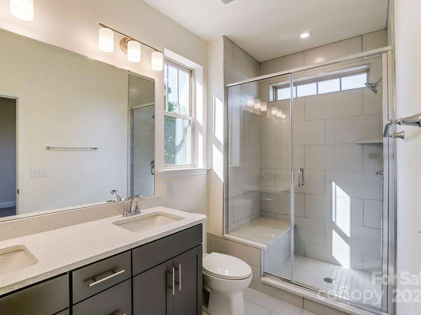 2907 Trade Street, Charlotte, NC 28208.  MLS# CAR4254572, YatesRealty ID 17868. Primary Bathroom - Upper Level