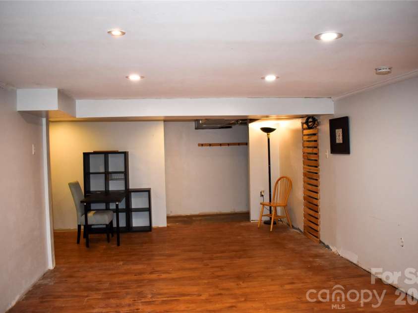 3 Forest Drive, Lexington, NC 27292.  MLS# CAR4342487, YatesRealty ID 17868. Basement