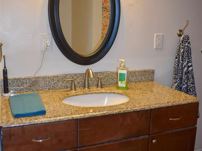 3 Forest Drive, Lexington, NC 27292.  MLS# CAR4342487, YatesRealty ID 17868. Full Bath in Basement
