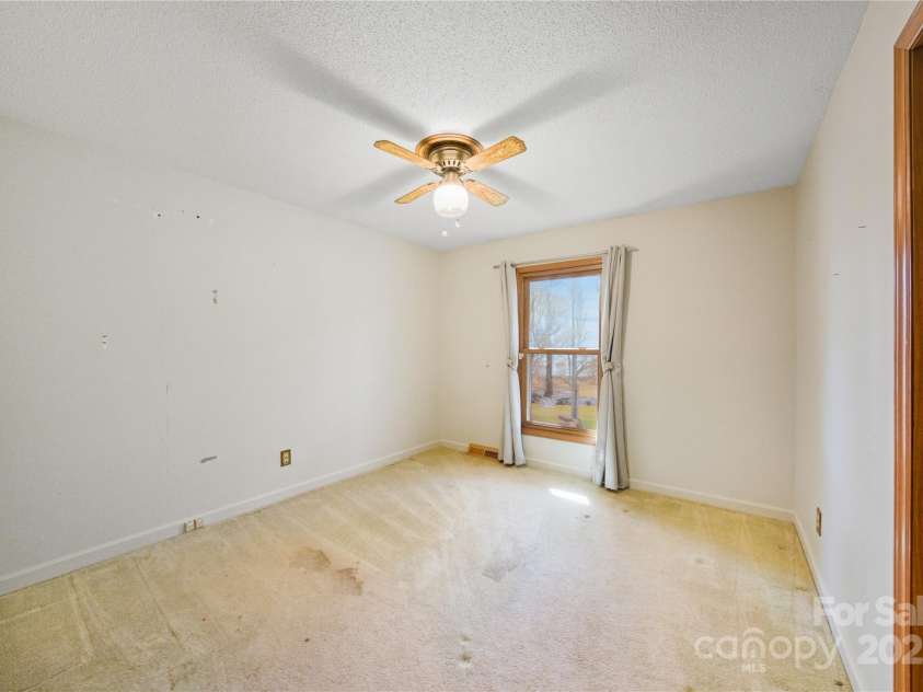 1704 Charles Raper Jonas Highway, Mount Holly, NC 28120.  MLS# CAR4320987, YatesRealty ID 1787. 