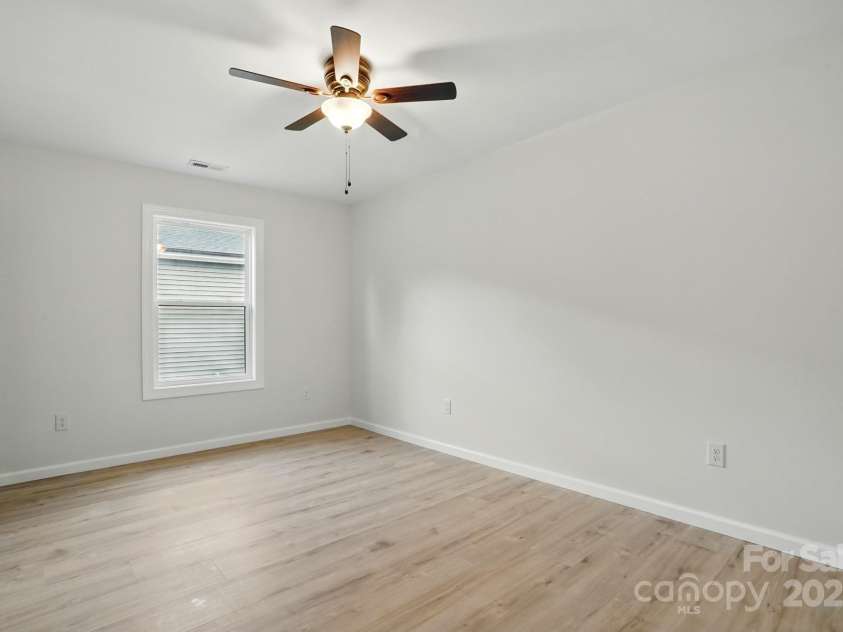 253 Hall Avenue, Concord, NC 28027.  MLS# CAR4260681, YatesRealty ID 17870. 