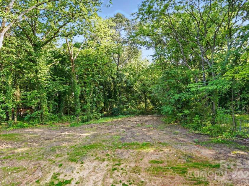 253 Hall Avenue, Concord, NC 28027.  MLS# CAR4260681, YatesRealty ID 17870. 