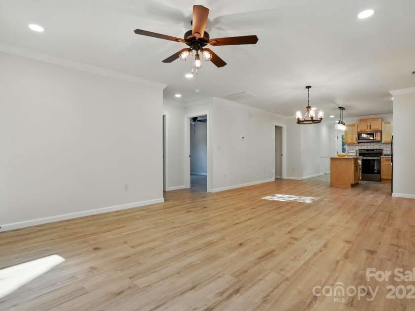 253 Hall Avenue, Concord, NC 28027.  MLS# CAR4260681, YatesRealty ID 17870. 