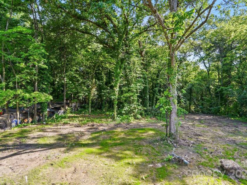 251 Hall Avenue, Concord, NC 28027.  MLS# CAR4260724, YatesRealty ID 17871. 